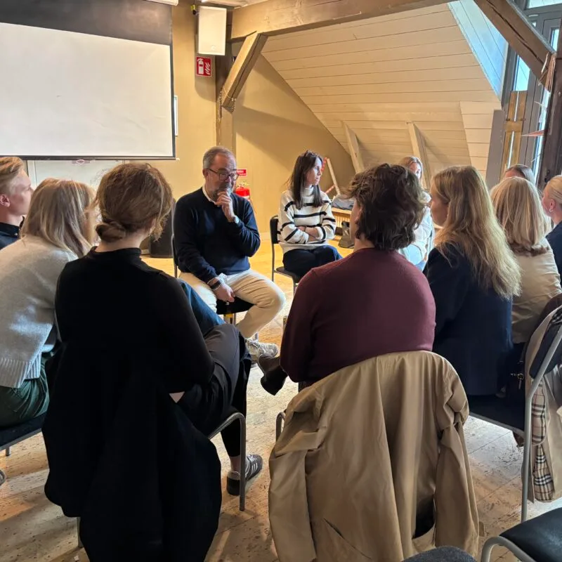 Bilden visar första mötet för nya samarbetet mellan Grillska Uppsala och advokatbyrån Mannheimer Swartling